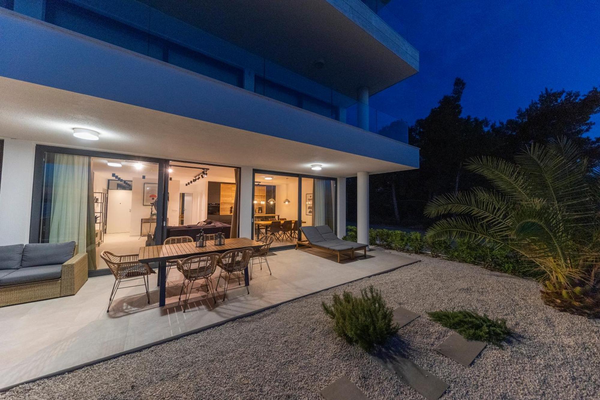 Appartamento Aqua Blue By Belmont Realty Privlaka  Esterno foto